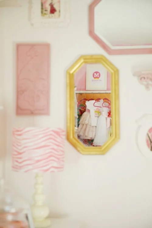 traumhaftes kinderzimmer design rosa mädchen spiegel
