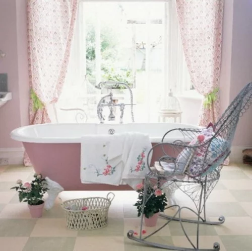 badezimmer möbel weiblich gardinen badewanne pastellfarben rosa