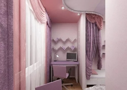 kleinen balkon gestalten rosa lila gardinen schraibtisch