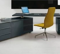 Der stilvolle und zeitgenössische Schreibtisch von Cappellini