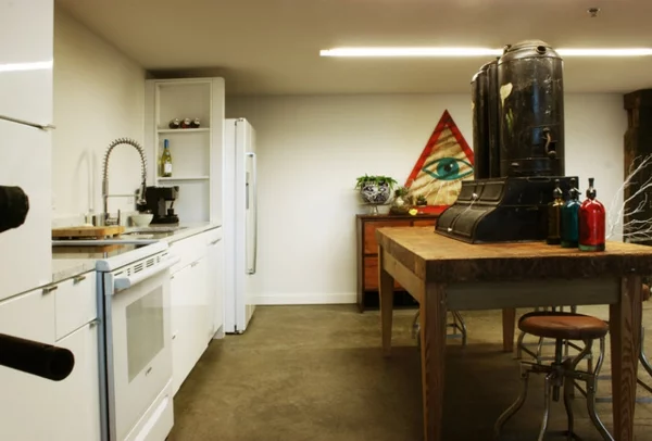 Eklektisches Interior Design in einer Loft Wohnung weiß einrichtung küche