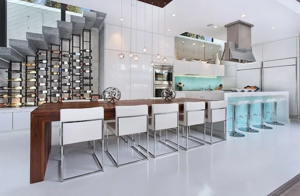 moderne coole luxusvilla kücheninselmit essbereich