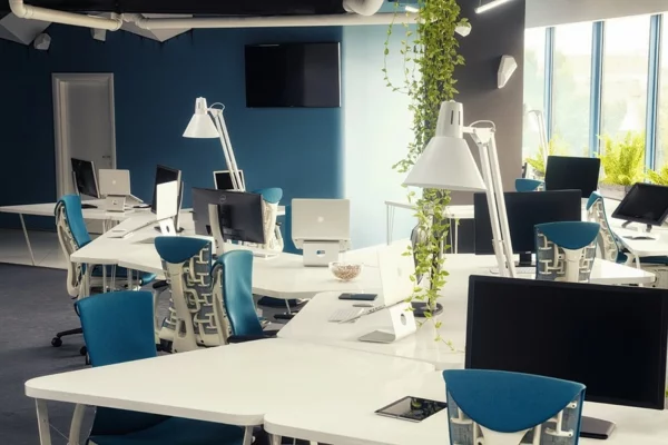 Attraktives Büro wie ein Raumschiff eingerichtet futuristisch