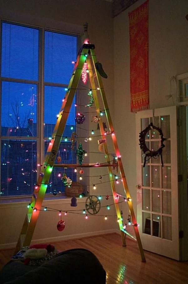 weihnachtsbaum basteln ein leiter mit lichterkette