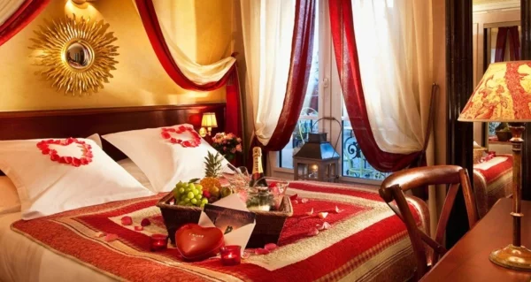 Minimalistische rote Schlafzimmer gardinen liebespaar