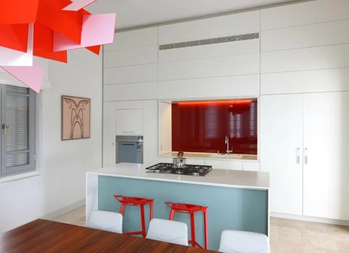 rote akzente details küche modern barhocker eckig modern