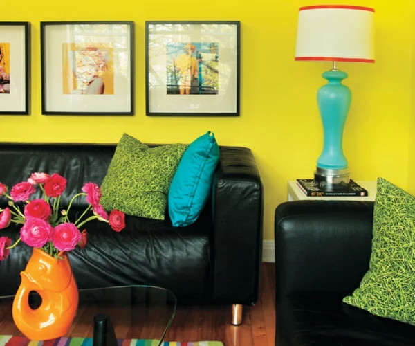 Farbideen leuchtend Wände wandgestaltung wohnzimmer sofa