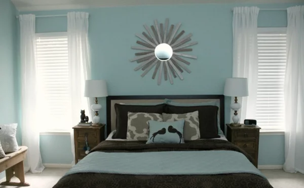 graublau wandfarbe taubenblau schlafzimmer farbgestaltung wanddeko mit spiegel