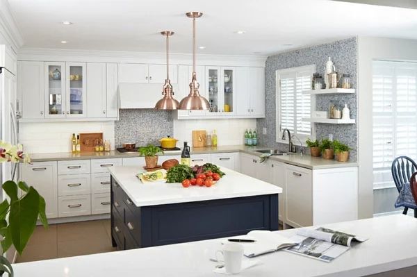 innendesign blau weiß küchen ideen küchenmöbel kücheninsel