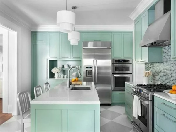 farbgestaltung küche kücheninsel arbeitsplatte küchenfronten mintgrün