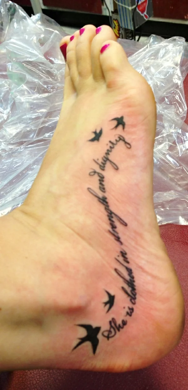 tattoos sprüche tattoo fuß vögel