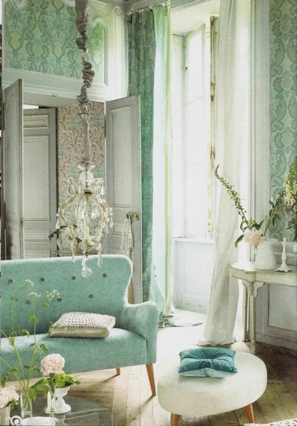 wandfarbe mintgrün gardinenideen wandtapeten muster floral wohnzimmer sofa