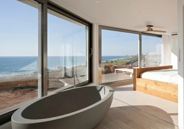 moderne badezimmer im scandinavischen stil freistehende badewanne