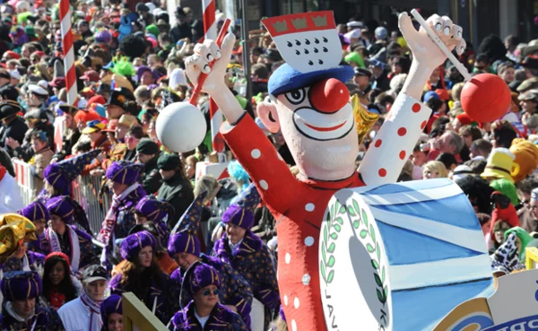 karneval 2015 köln clown trommel