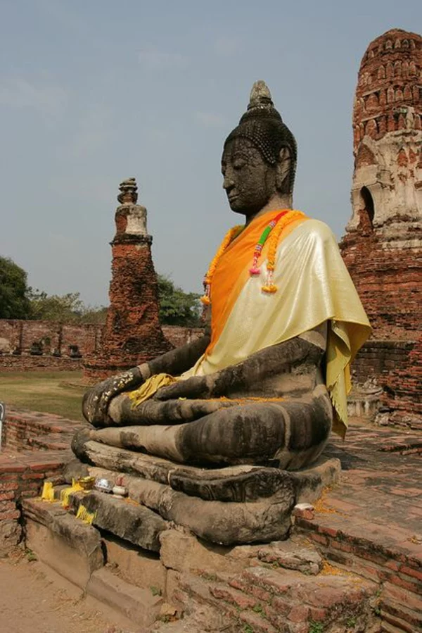 reise nach thailand rundreise Ayutthaya buddhastatue