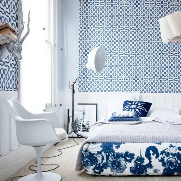 schöne tapeten blau schlafzimmer tapetenmuster