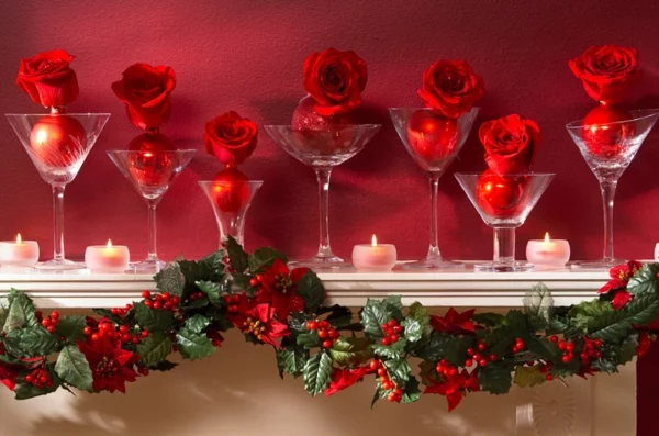 weihnachtsdekoration ideen stechpalme rote rosen