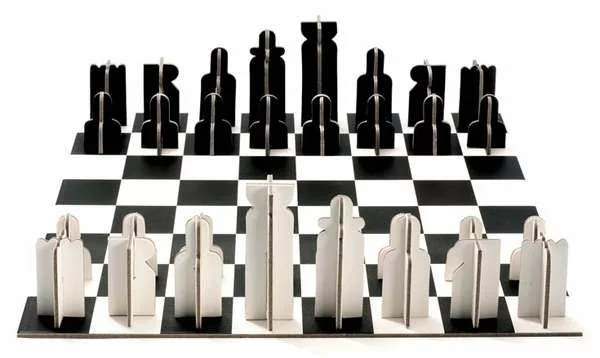 schach figuren karton schwarz weiß minimalistisch
