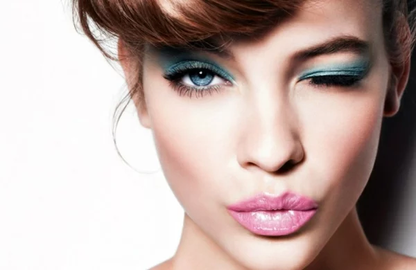 make up tipps trends grüne lidschatten natürliche lippen
