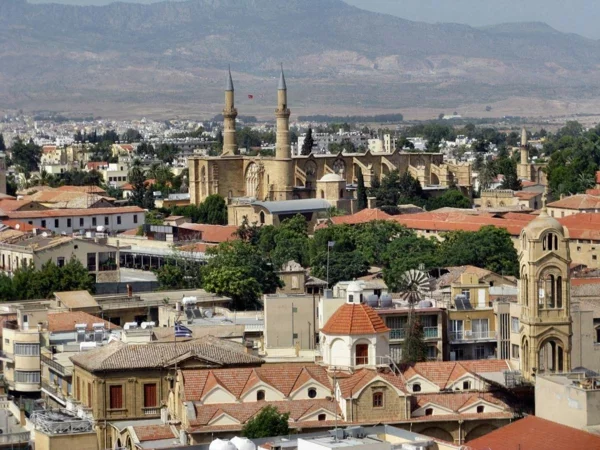 urlaubsziele europa zypern nikosia kloster moschee