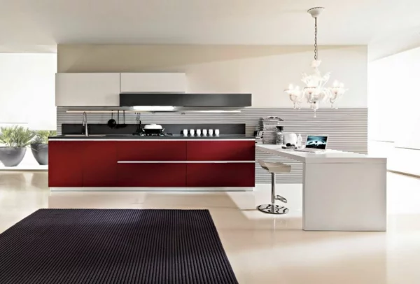 kücheneinrichtung modern geräumig teppich rote akzente