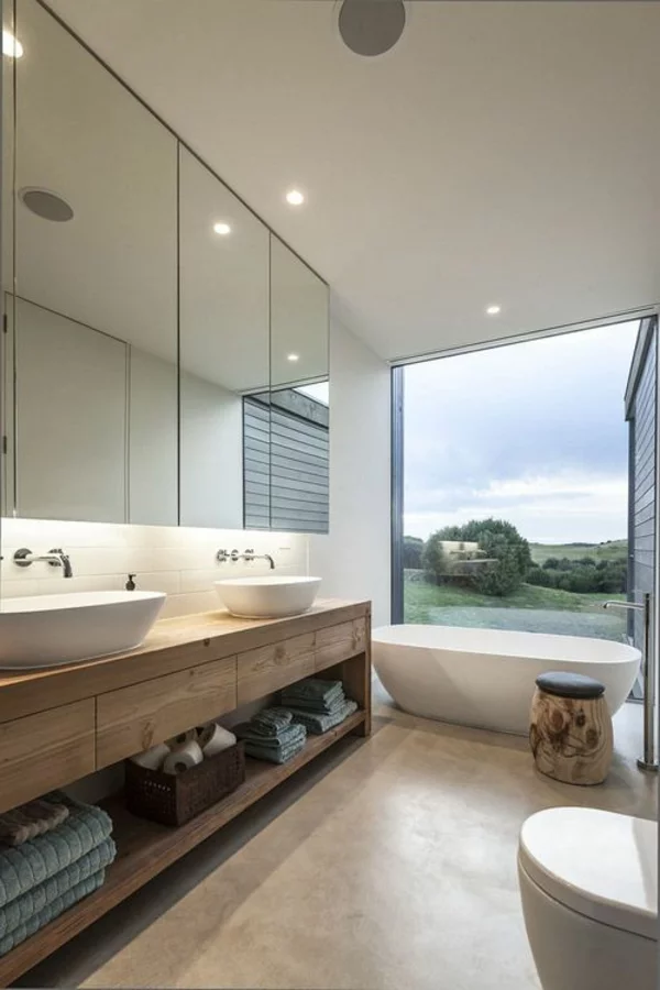 modernes badezimmer holz große spiegel einbauleuchten
