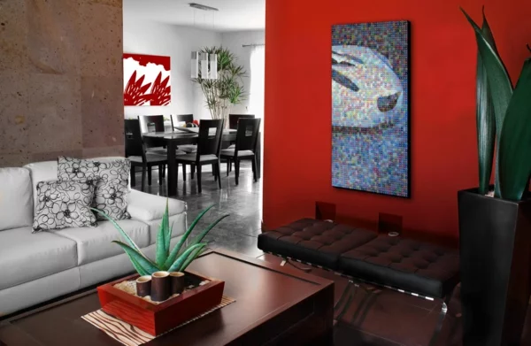 wand ideen wohnzimmer rote akzentwand weßes sofa