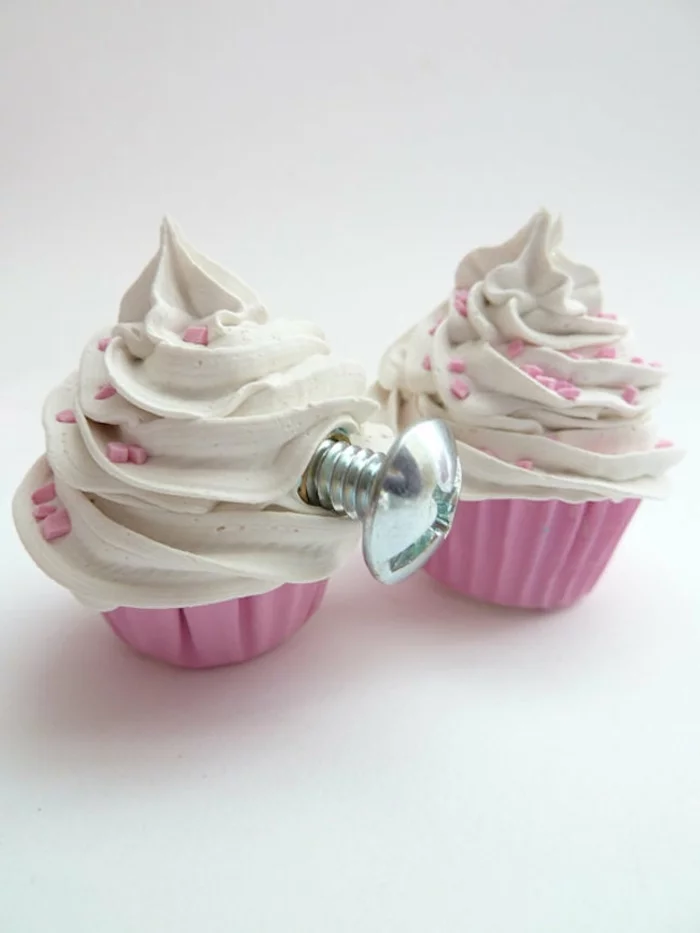 möbelknöpfe cupcakes sahnehäubchen rosa weiß