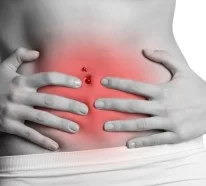 Magenbeschwerden: Chronische Magenschmerzen durch Naturmittel heilen