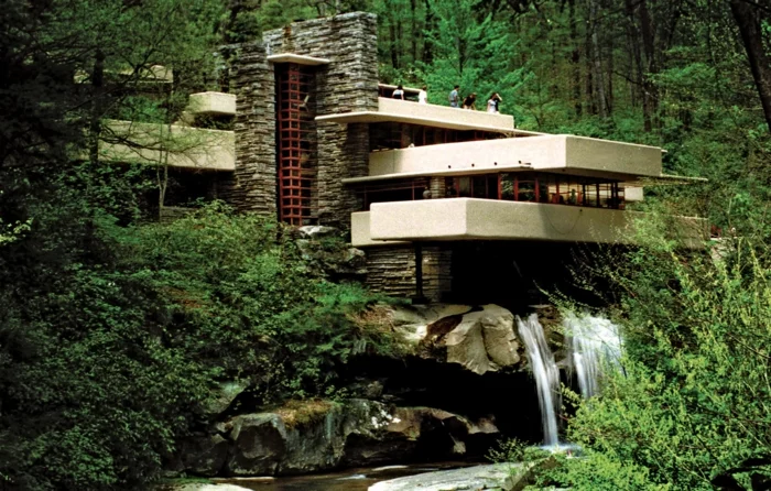 organische architektur Frank Lloyd Wright haus fallingwater