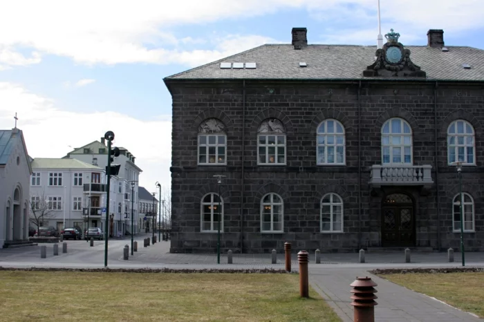 Hauptstadt Island Reykjavík sehenswürdigkeiten rathaus
