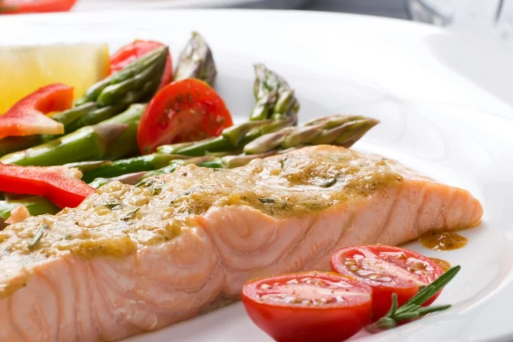 einfache Fischgerichte mit Lachs gesunde Ernährung Tipps