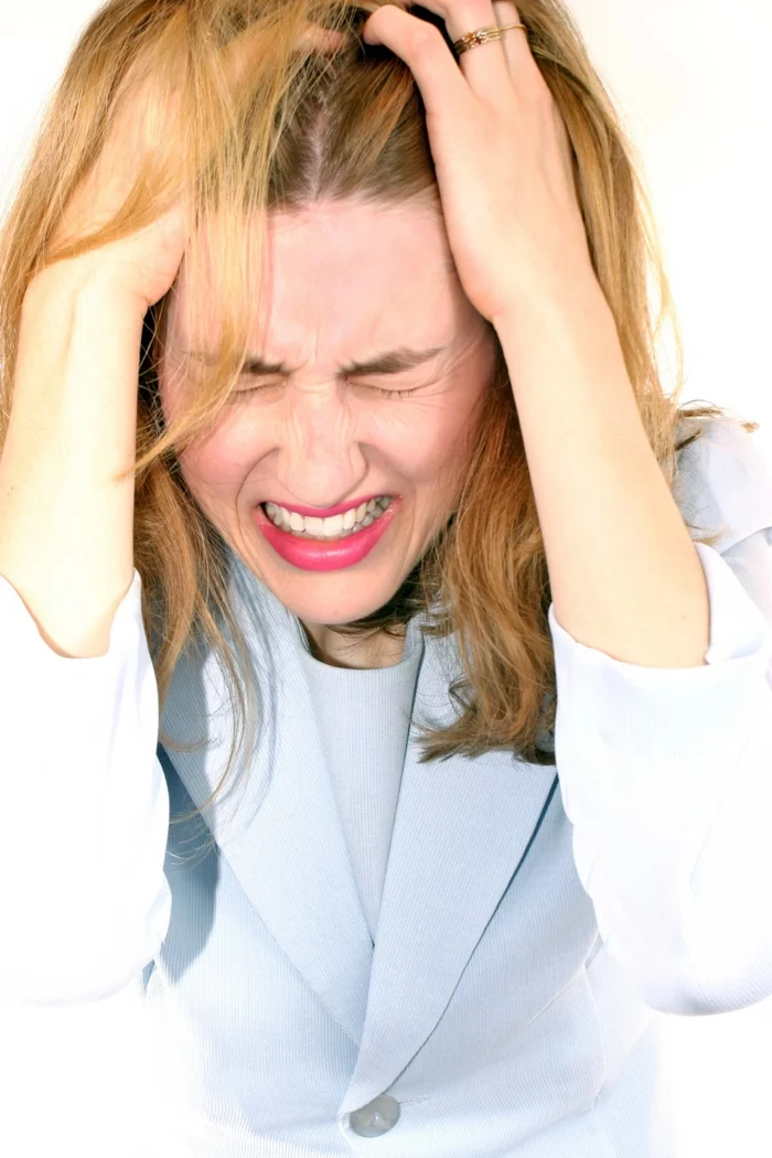 magnesium mangel frau stress zeichen erkennen