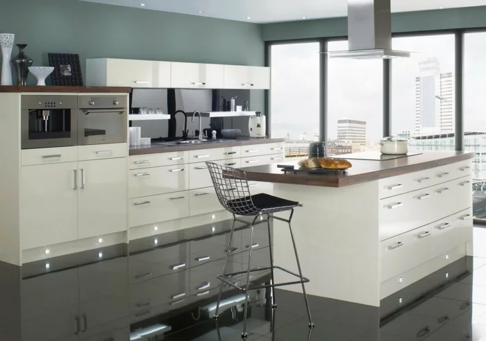 wandfarbe küche bodenfliesen küche kücheninsel graue wände