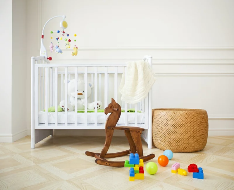 Kinderzimmer Deko Ideen Babybett Kinderspielzeuge