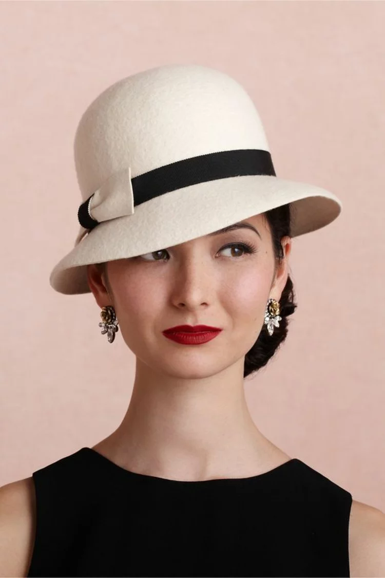 Damenhüte Damenmode und Stylingstipps schwarz weiß Hut Damen