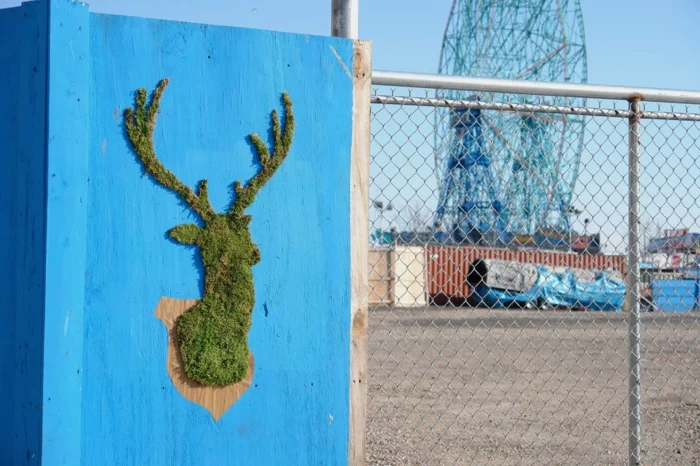 Moos Graffiti streetart künstler ornament tierkopf