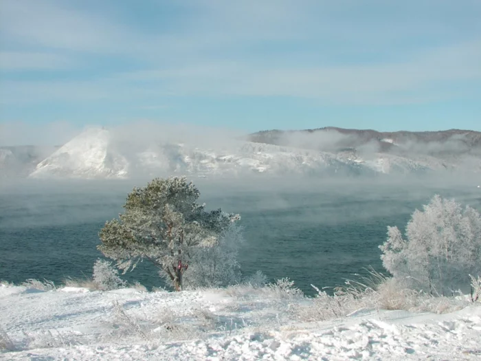 bahnreisen express romantisch reisen sibirien winter landschaft schnee