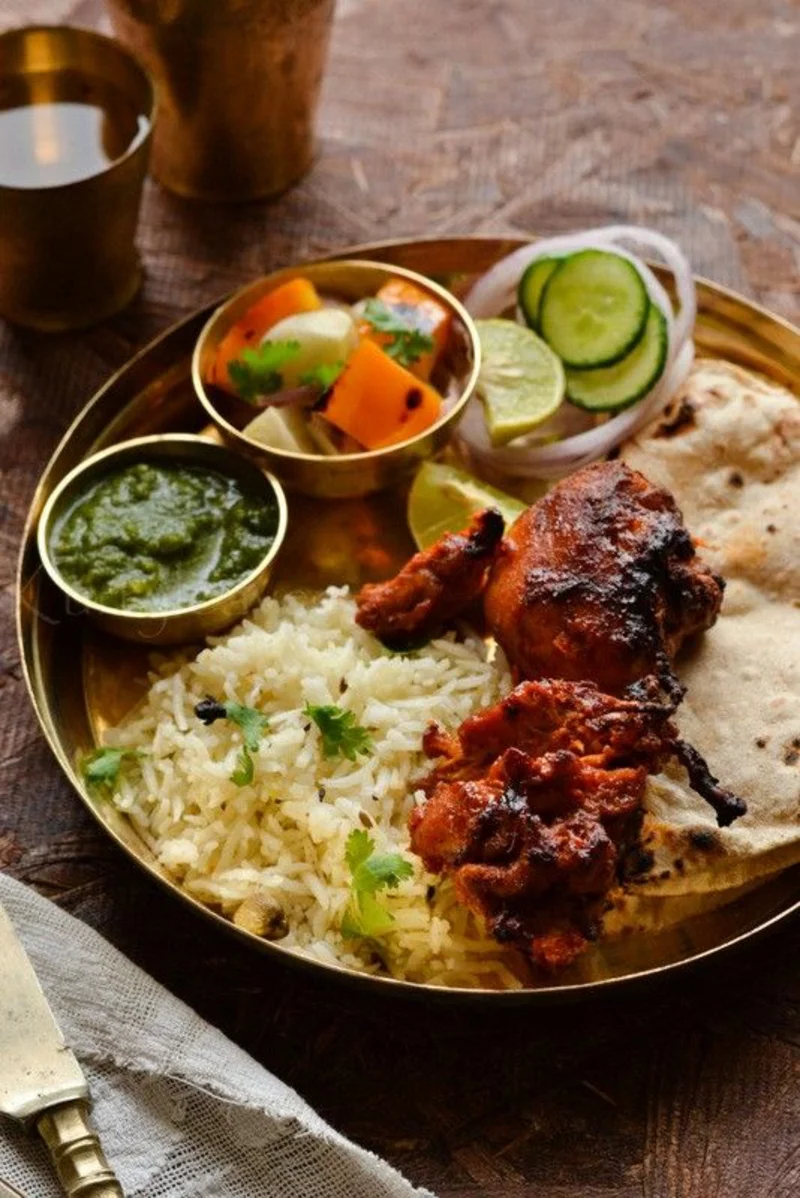 pakistanische Küche typische Gerichte Hähnchen Tikka
