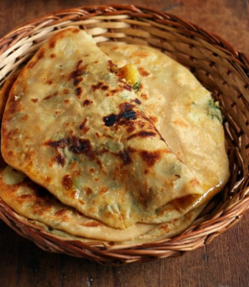 pakistanische Küche typische Gerichte mit Brot