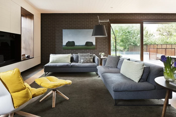 moderne sessel bequem hocker gelbe sitzkissen wohnzimmer