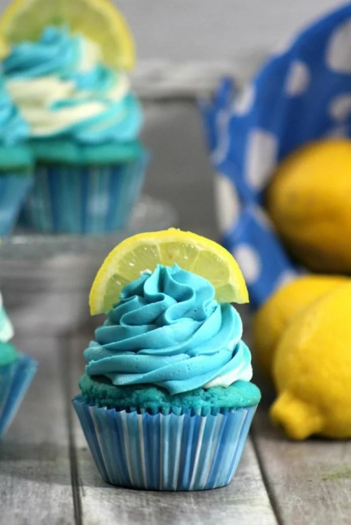 blaue Cupcakes Rezepte Törtchen backen Fortgeschrittene