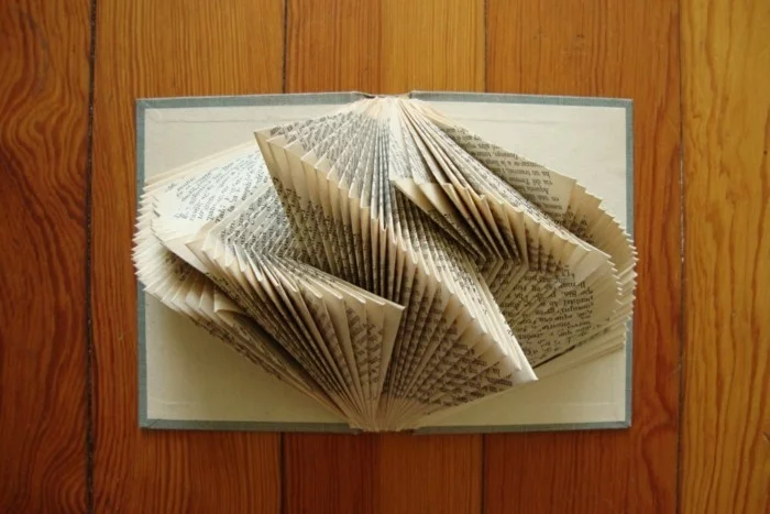 deko bücher origami dekoideen