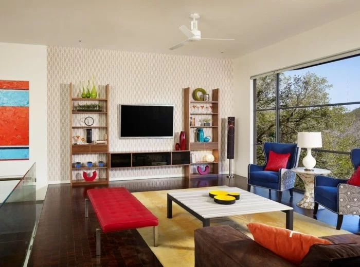 innendesign wohnzimmer einrichten farbig tapete