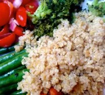 Wie kann man Quinoa zubereiten und gesunde Gerichte damit genießen
