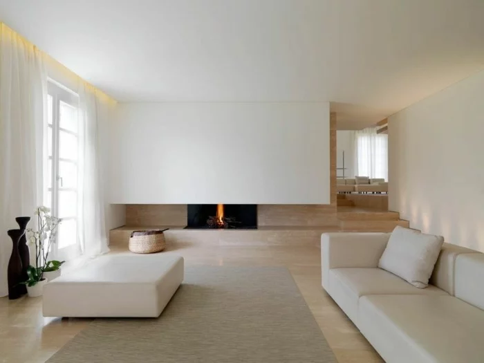 minimalistisch wohnen gemütliches wohnzimmer moderne feuerstelle