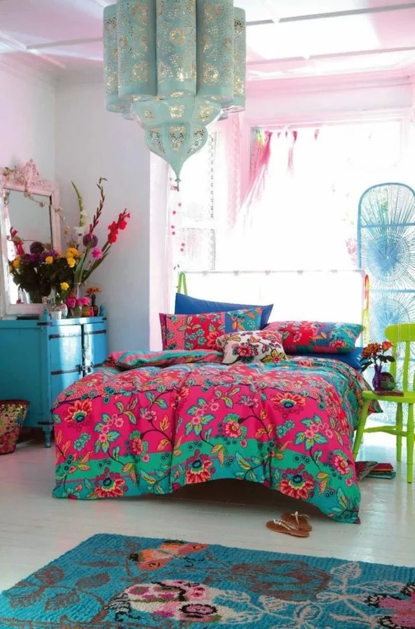 marokkanische lampe schlafzimmer beleuchten farbige bettwäsche