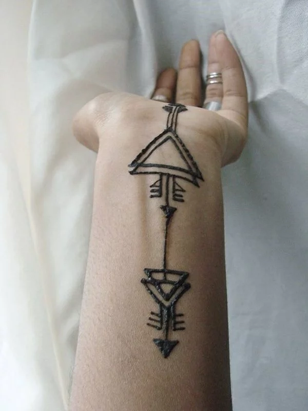 grafische tattoo ideen mit henna