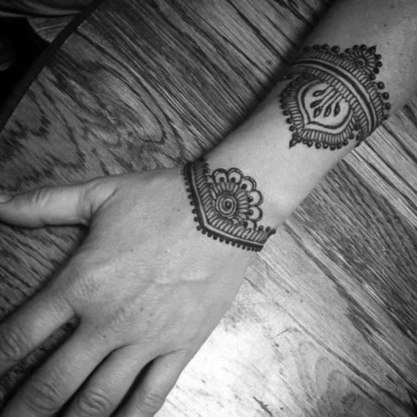 handgelenk unterarm tattoo ideen henna