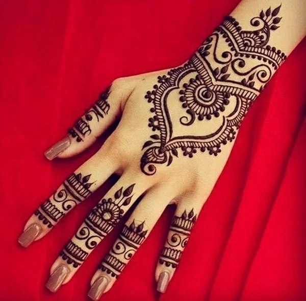 klassische henna tattoo ideen hand